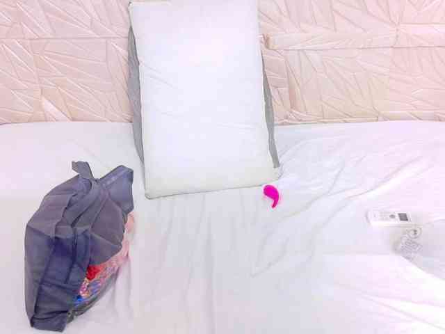 kinky-redhead18 webcam