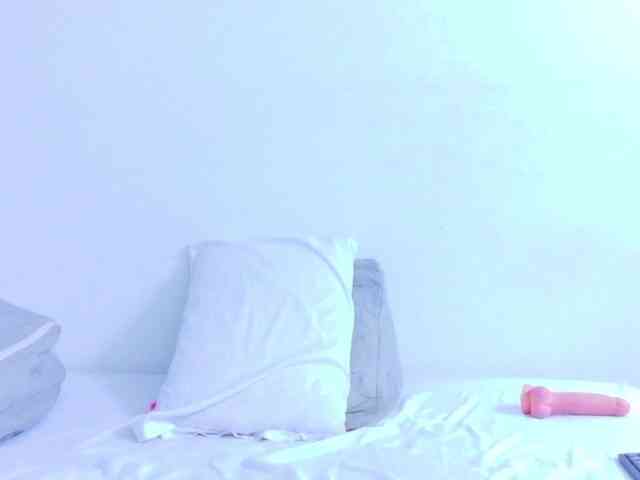 kinky-redhead18 webcam