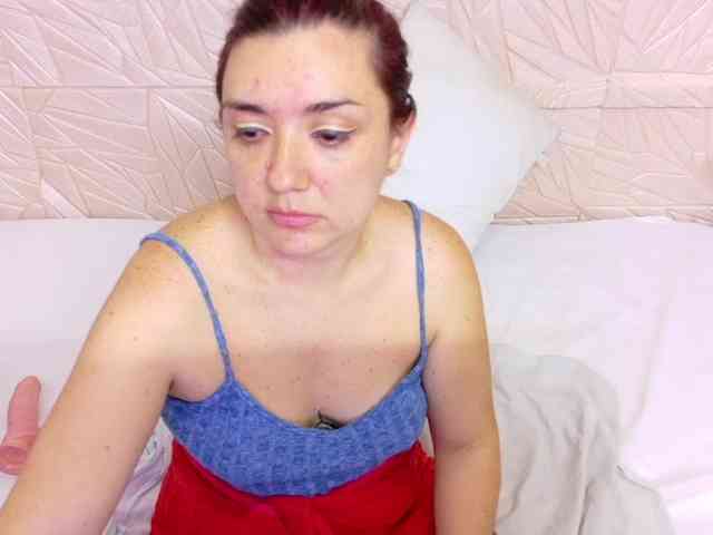 kinky-redhead18 webcam