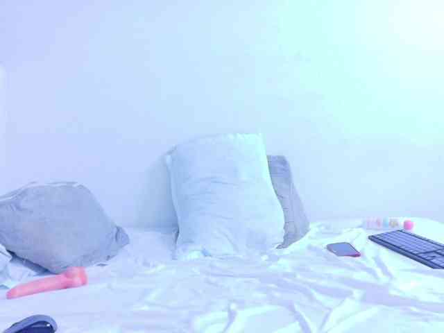 kinky-redhead18 webcam