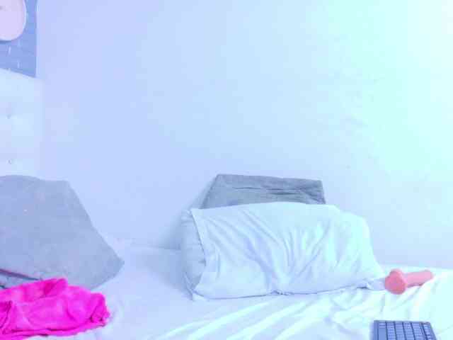 kinky-redhead18 webcam