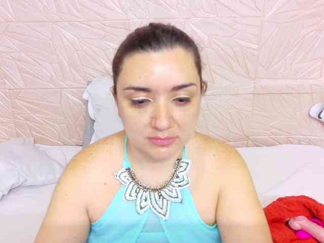 kinky-redhead18 webcam