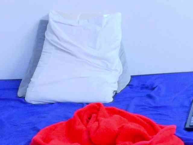 Modelo: kinky-redhead18