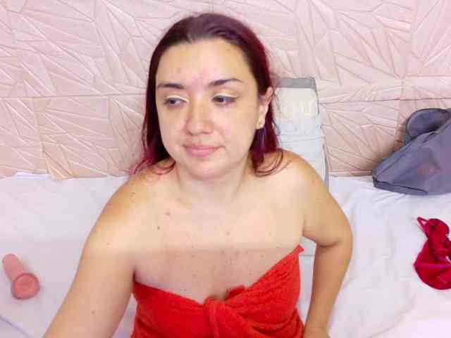 kinky-redhead18 webcam