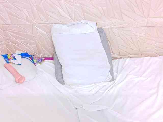 kinky-redhead18 webcam