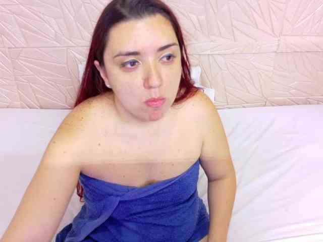 kinky-redhead18 webcam