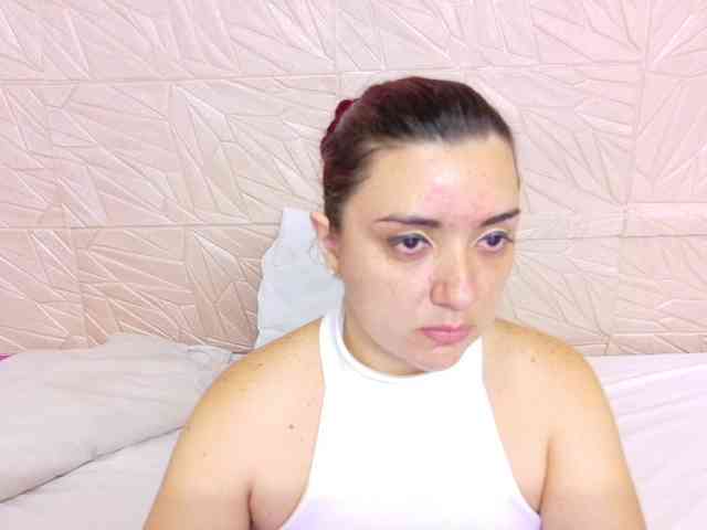kinky-redhead18 webcam