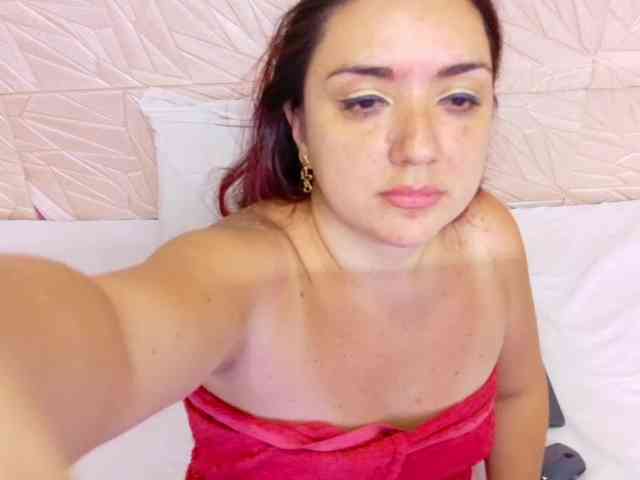kinky-redhead18 webcam