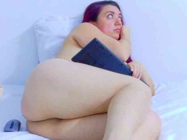 kinky-redhead18 webcam