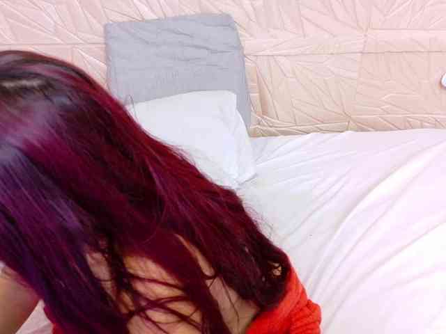 Modelo: kinky-redhead18
