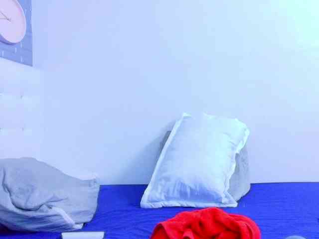 kinky-redhead18 webcam