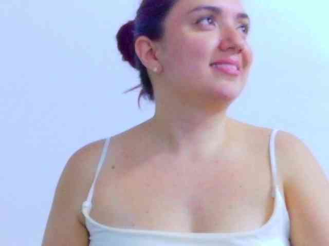 kinky-redhead18 webcam