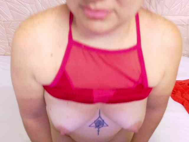 kinky-redhead18 webcam