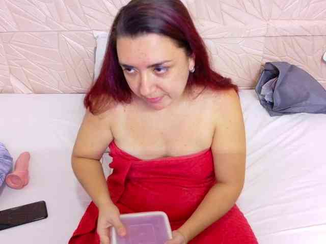 kinky-redhead18 webcam