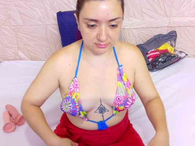 kinky-redhead18 webcam