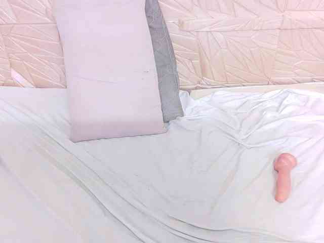 kinky-redhead18 webcam