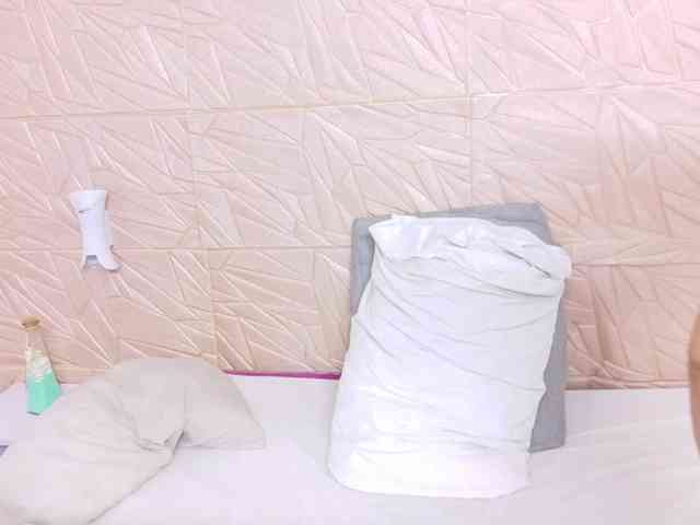 kinky-redhead18 webcam