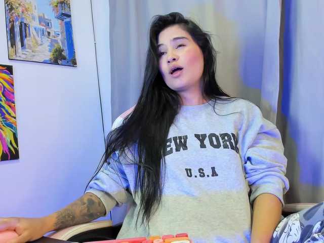 allisonlove69 live cam on BongaCams
