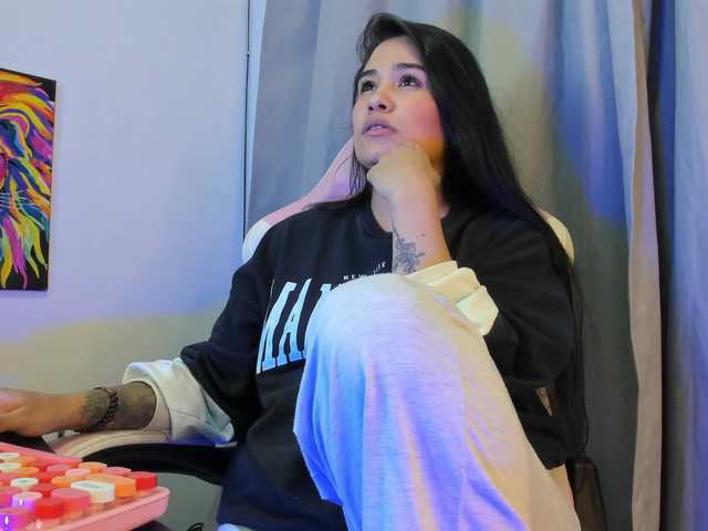 allisonlove69 live cam on BongaCams