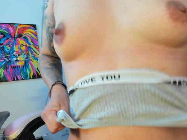 allisonlove69 webcam