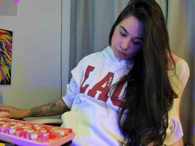 allisonlove69 webcam