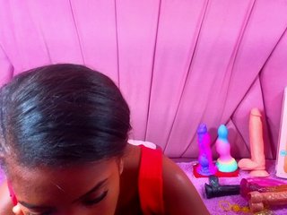 AngeyaPetite's Live Webcam