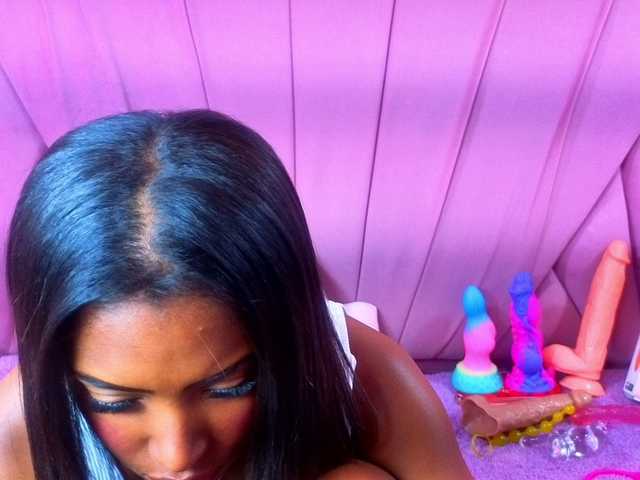 AngeyaPetite live cam on BongaCams