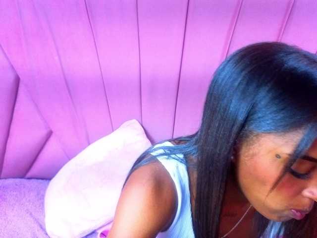 AngeyaPetite live cam on BongaCams