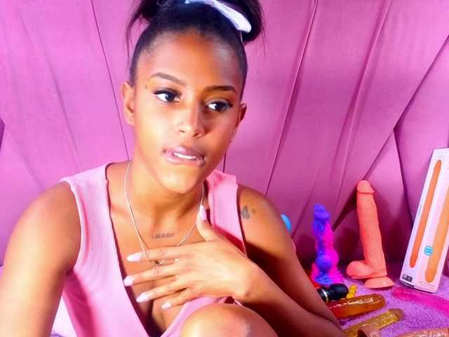 AngeyaPetite live cam on BongaCams