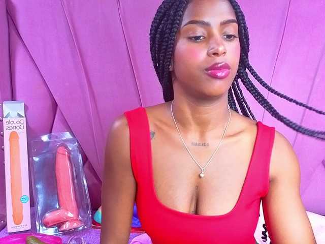 AngeyaPetite live cam on BongaCams