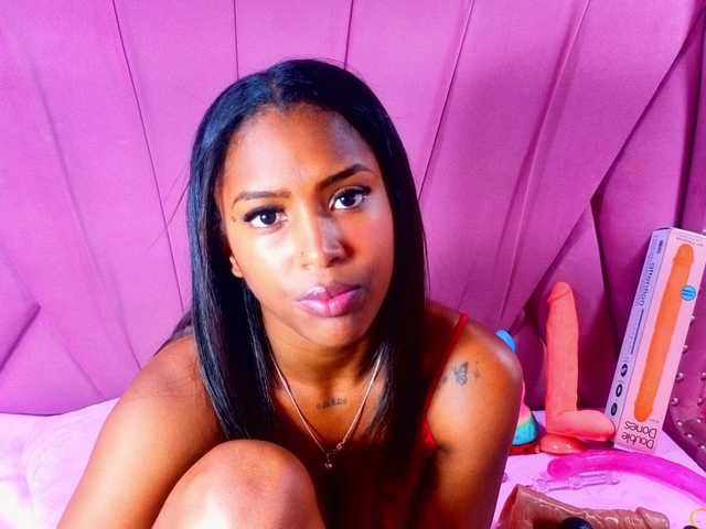 AngeyaPetite live cam on BongaCams