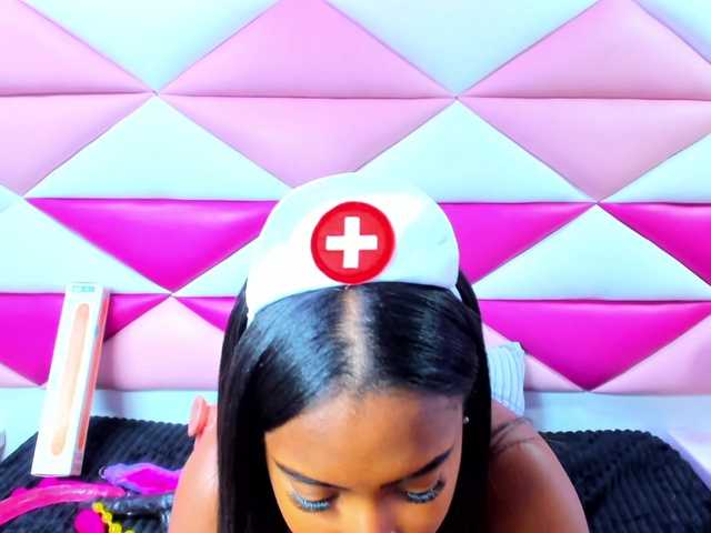 AngeyaPetite live cam on BongaCams