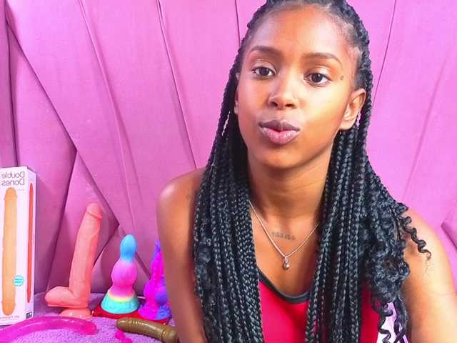 AngeyaPetite live cam on BongaCams