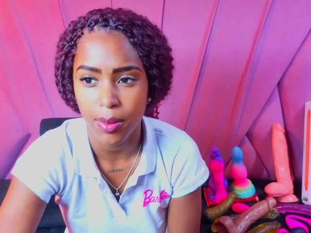 AngeyaPetite live cam on BongaCams