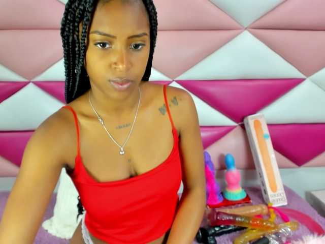 AngeyaPetite, modèle webcam