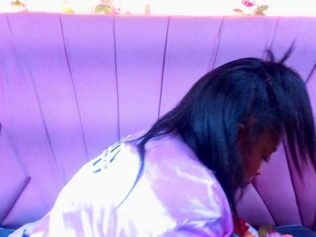 AngeyaPetite live cam on BongaCams