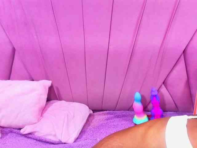 AngeyaPetite webcam