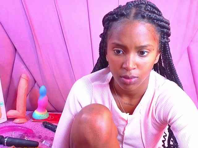 AngeyaPetite webcam