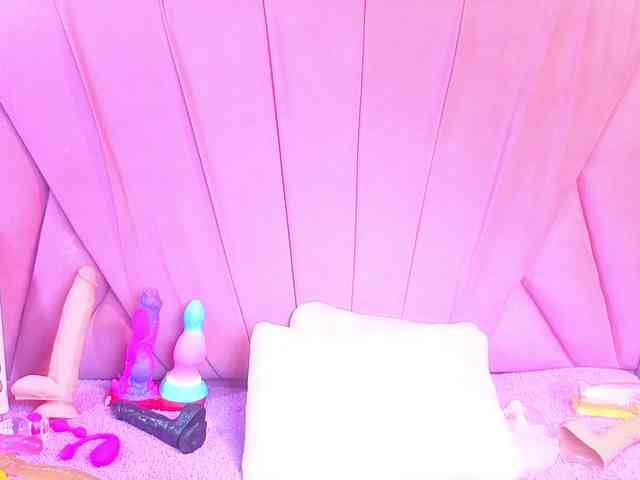 AngeyaPetite webcam