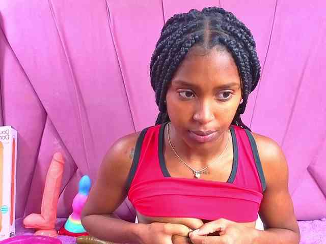 AngeyaPetite webcam