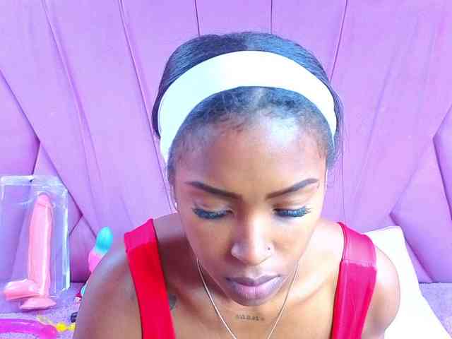 AngeyaPetite webcam