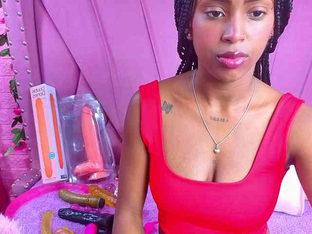 AngeyaPetite webcam