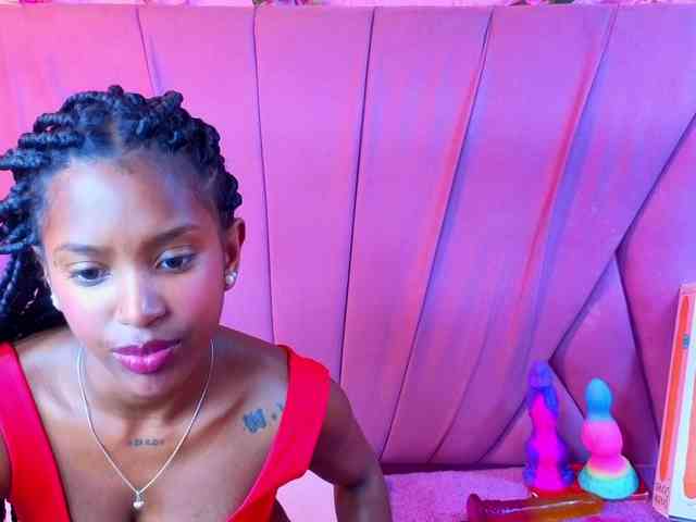AngeyaPetite webcam