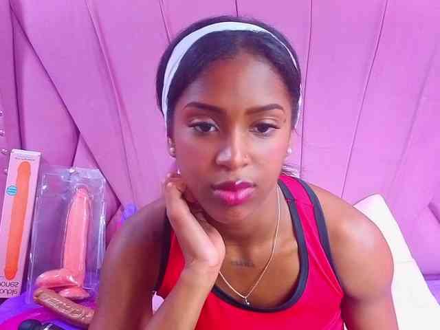 AngeyaPetite webcam
