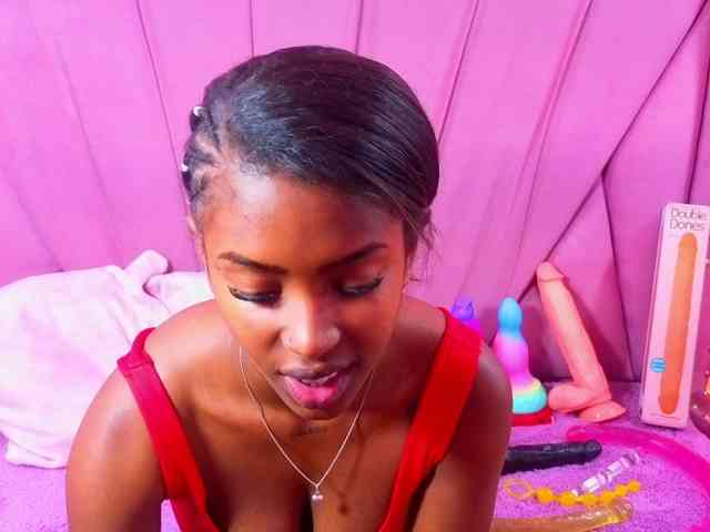 AngeyaPetite webcam