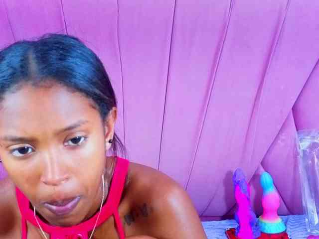AngeyaPetite webcam