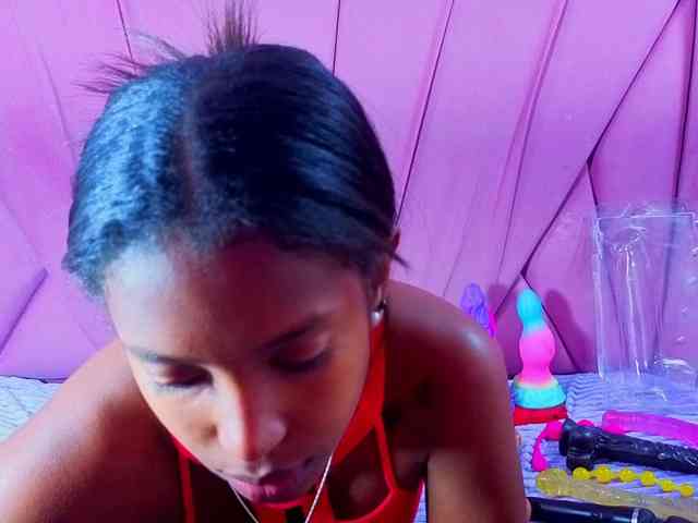 AngeyaPetite webcam