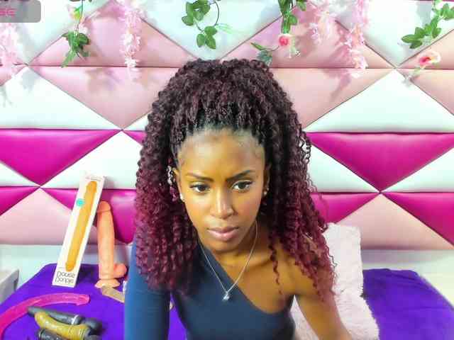 AngeyaPetite webcam