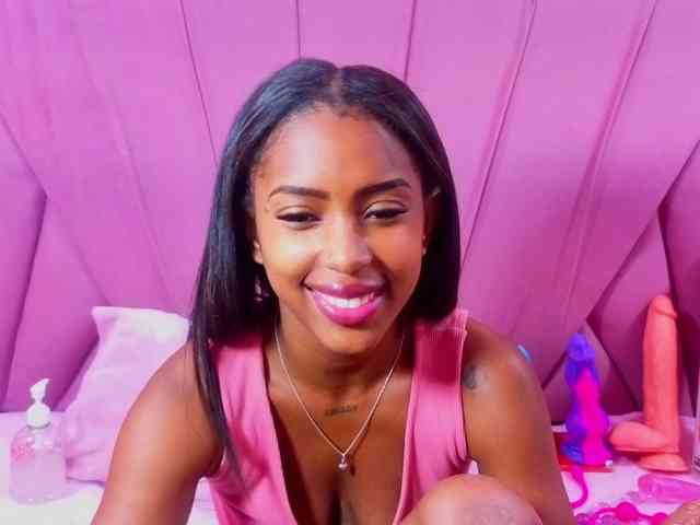 AngeyaPetite webcam
