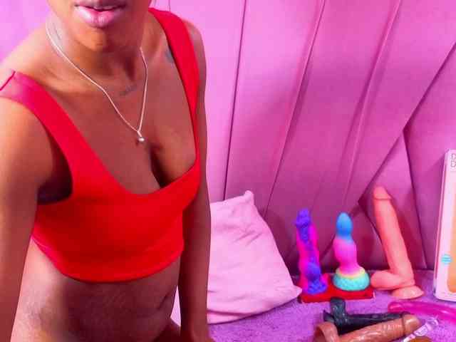 AngeyaPetite webcam